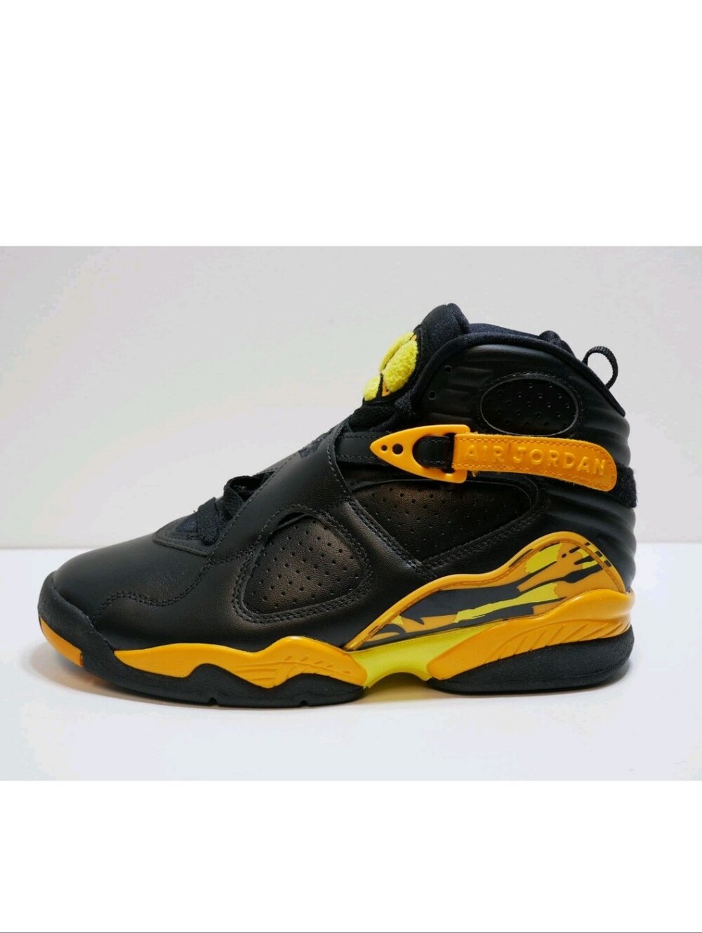Men's Size 9.5 - Women's 11 -Jordan 8 Retro Taxi Yellow Black unisex - Picture 16 of 16
